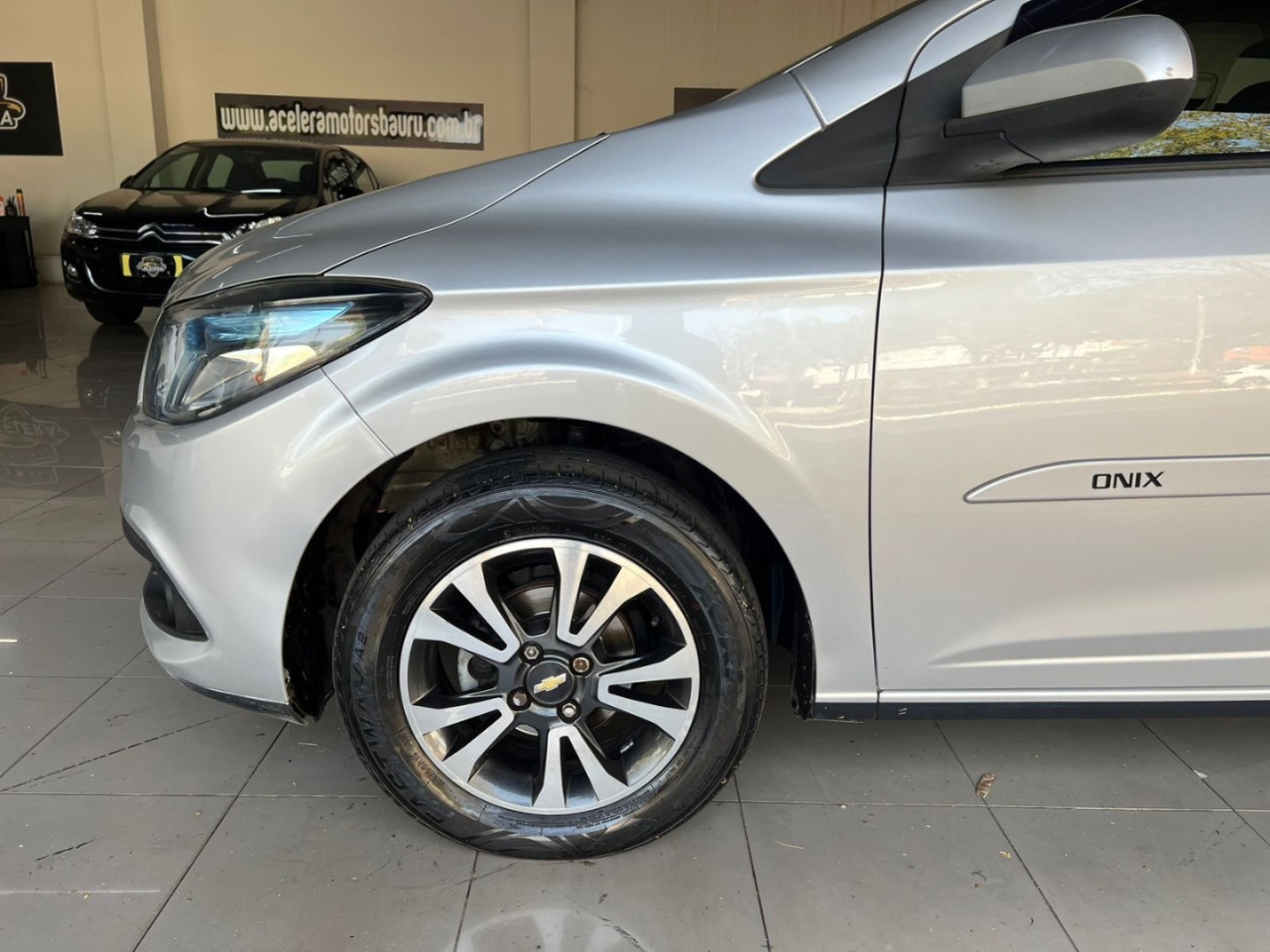 Onix Hatch 1.4 4P FLEX LTZ AUTOMÁTICO