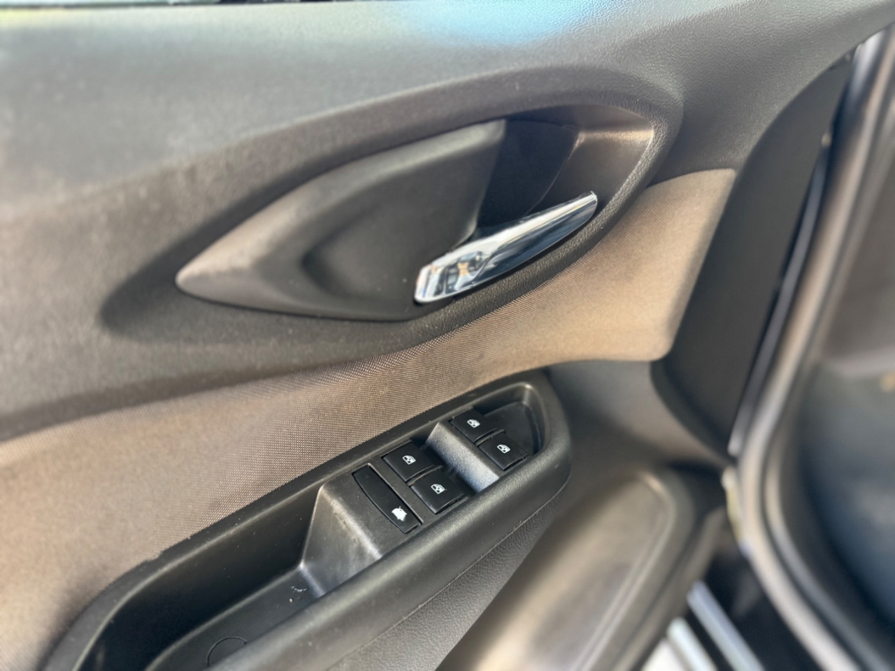 Prisma 1.4 4P LTZ  AUTOMÁTICO