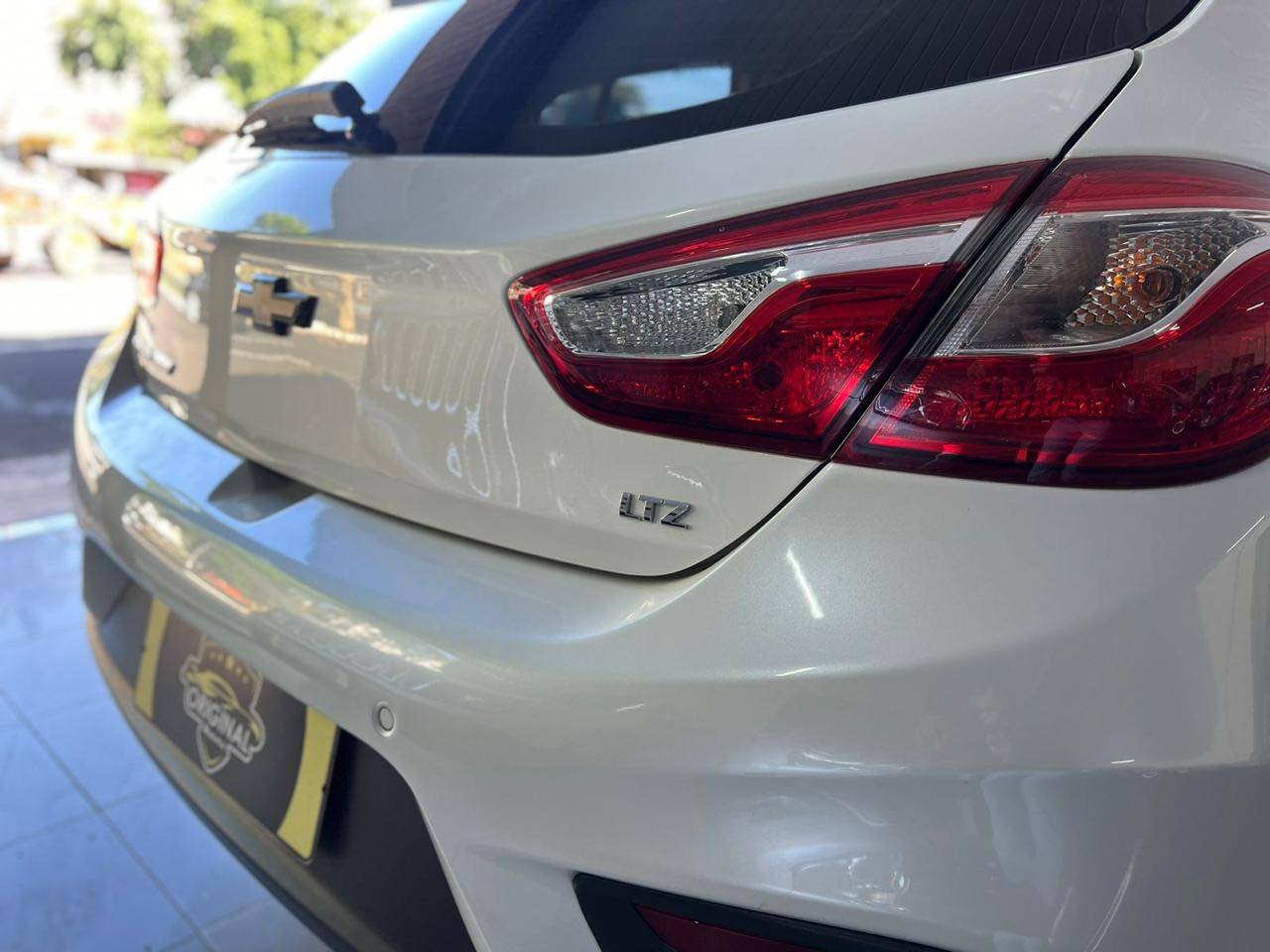 Cruze Hatch 1.4 16V 4P LTZ SPORT6 TURBO FLEX AUTOMÁTICO