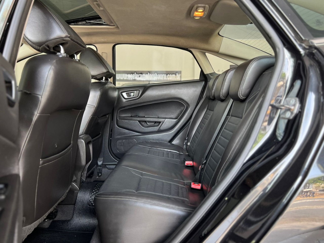 Fiesta Sedan 1.6 4P FLEX TITANIUM PLUS POWERSHIFT AUTOMÁTICO