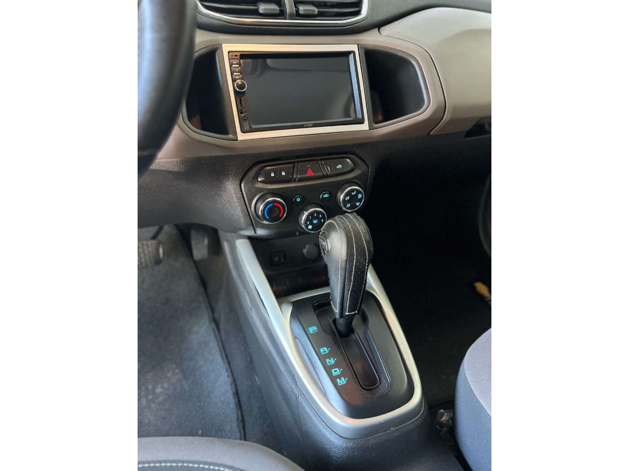 Prisma 1.4 4P LT FLEX AUTOMÁTICO