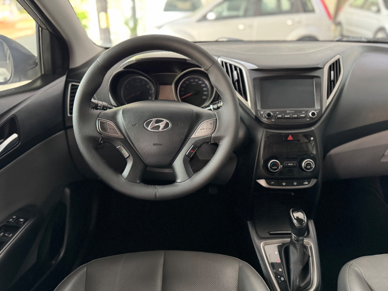 HB 20 Sedan 1.6 16V 4P FLEX PREMIUM AUTOMÁTICO