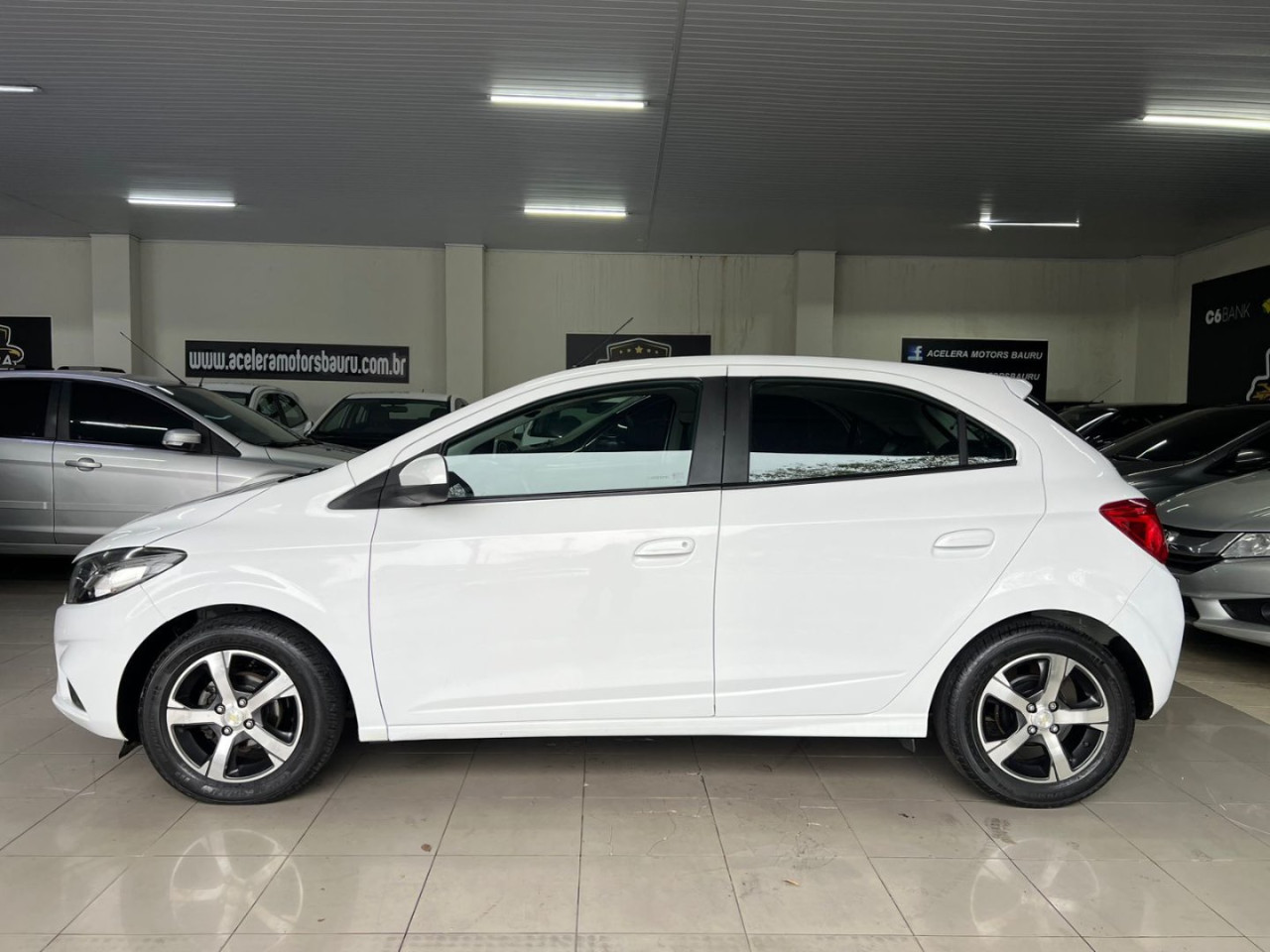 Onix Hatch 1.4 4P FLEX LTZ AUTOMÁTICO