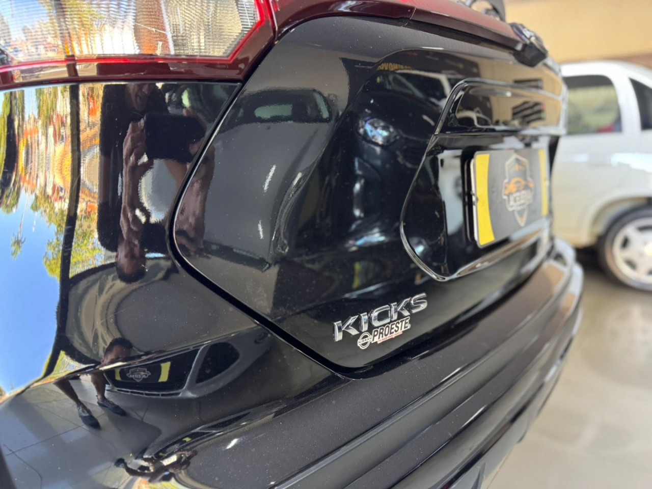 Kicks 1.6 16V 4P FLEXSTART SENSE XTRONIC AUTOMÁTICO CVT