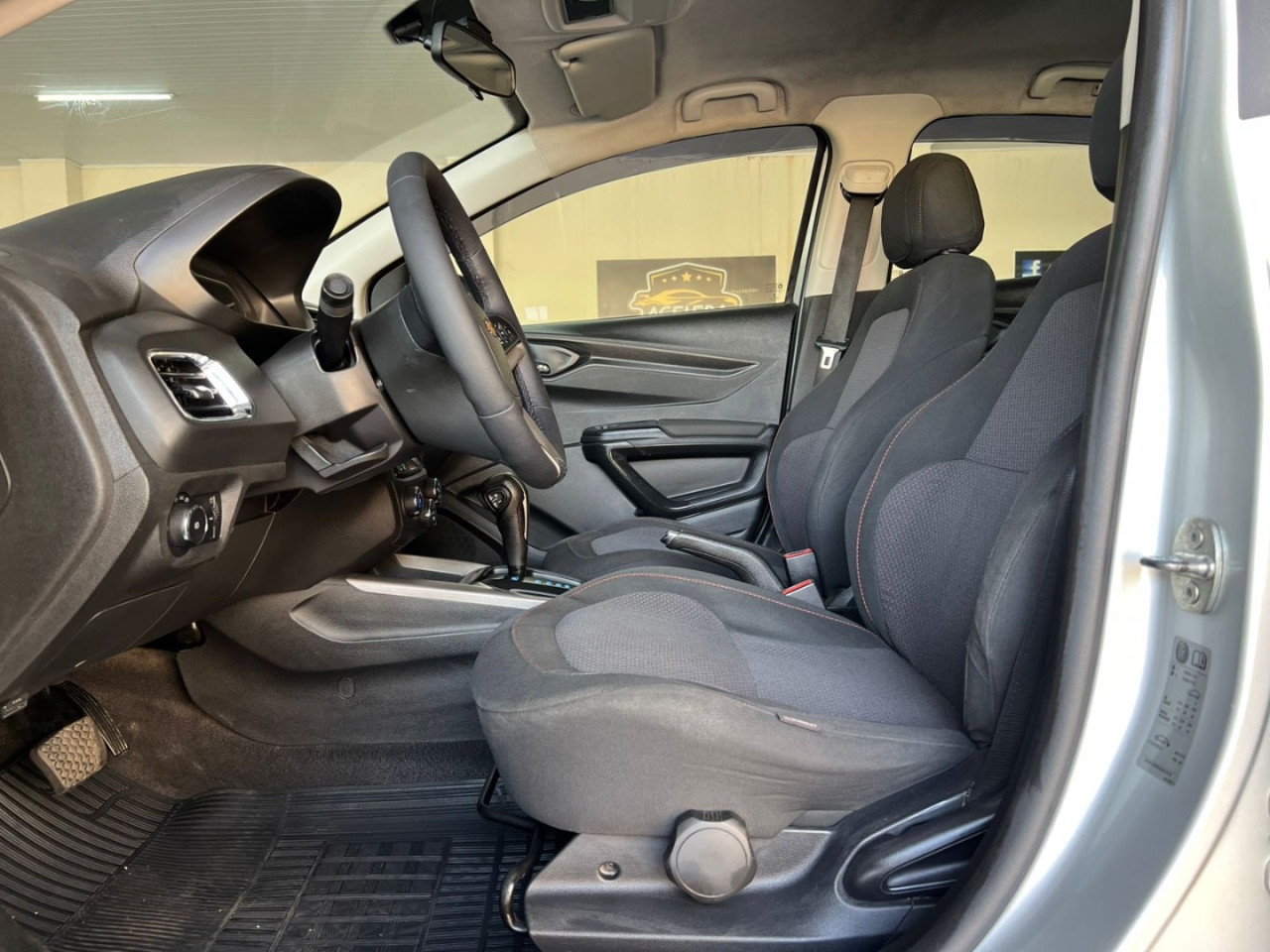 Onix Hatch 1.4 4P FLEX LTZ AUTOMÁTICO