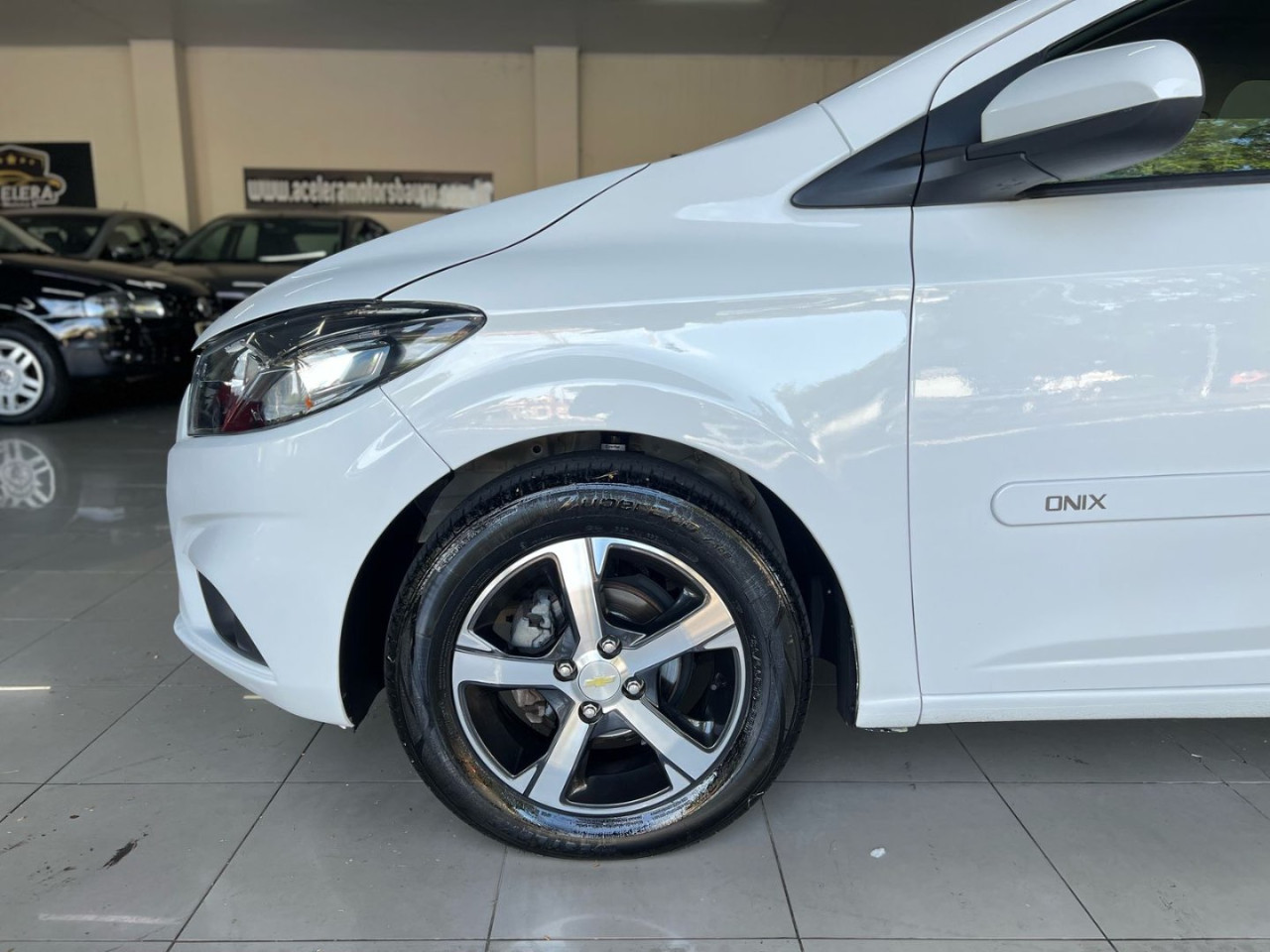 Onix Hatch 1.4 4P FLEX LTZ AUTOMÁTICO