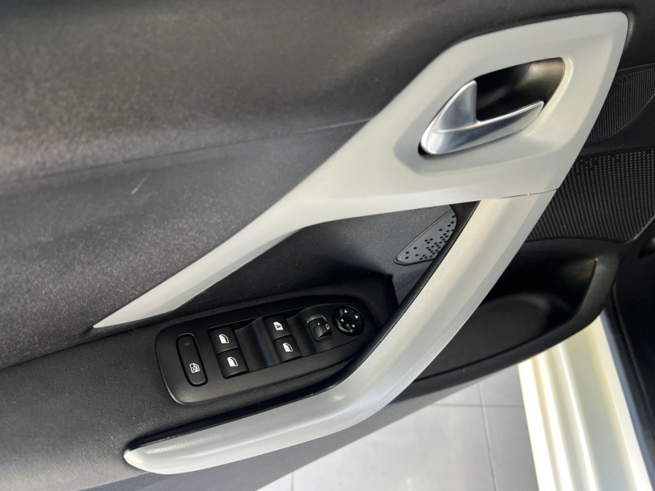 208 1.6 16V 4P FLEX ALLURE AUTOMÁTICO