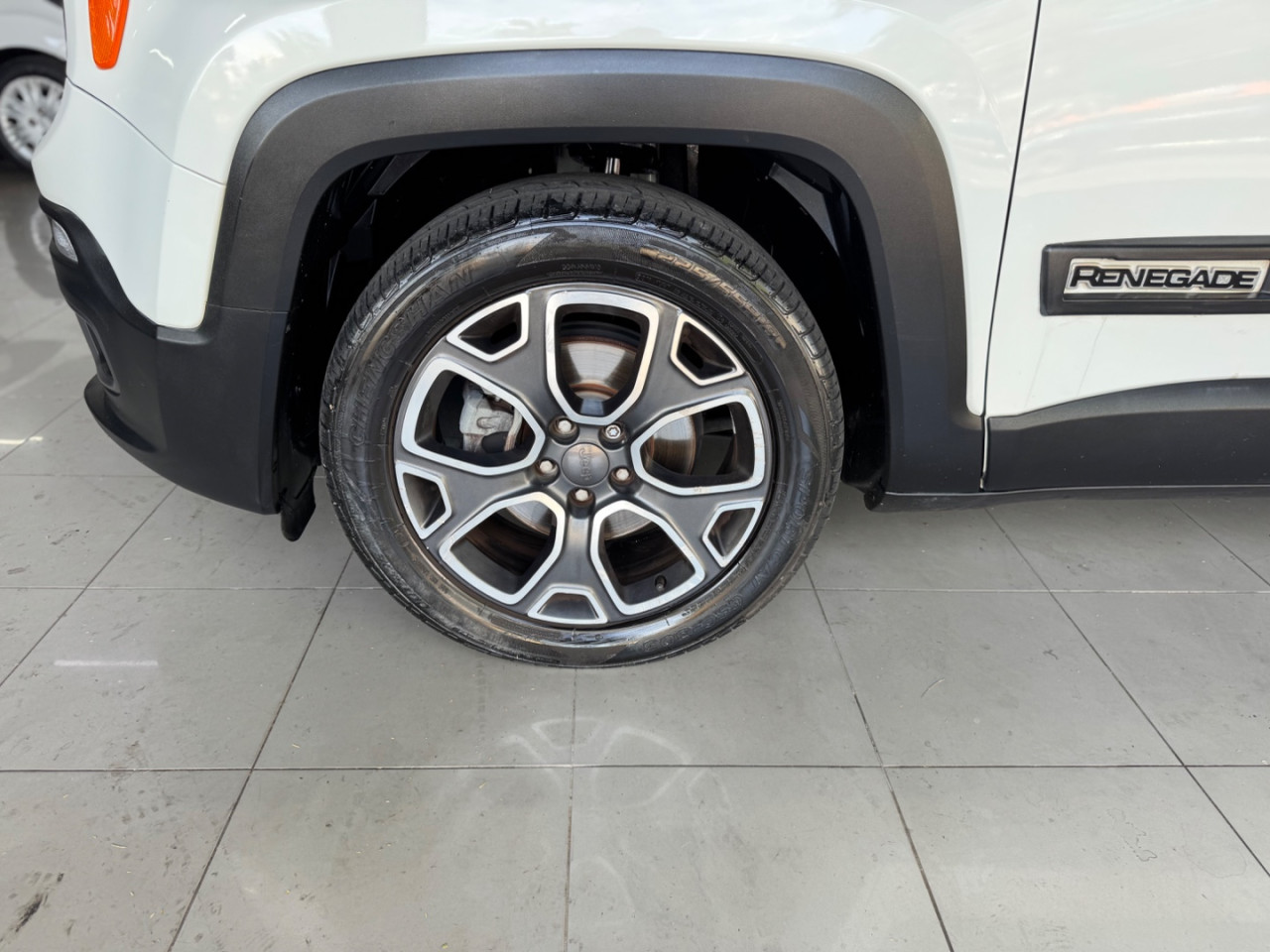 Renegade 1.8 16V 4P FLEX LONGITUDE AUTOMÁTICO