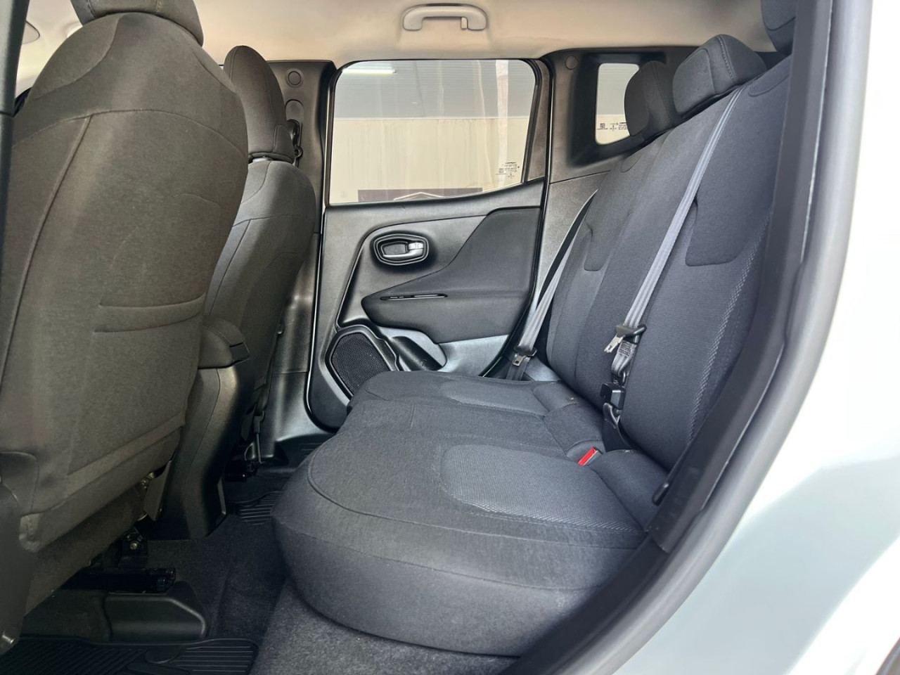 Renegade 1.8 16V 4P FLEX
