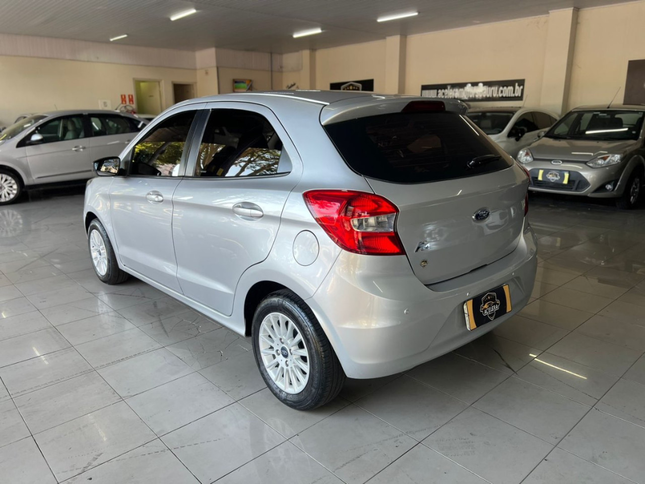 Ka Hatch 1.0 12V 4P TI-VCT SE FLEX