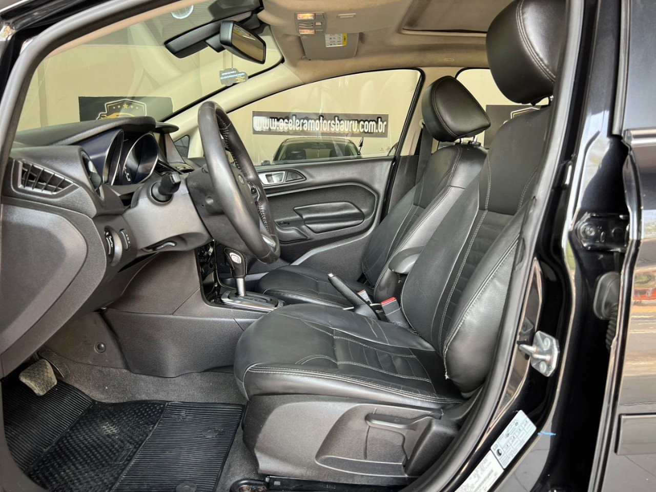 Fiesta Sedan 1.6 4P FLEX TITANIUM PLUS POWERSHIFT AUTOMÁTICO