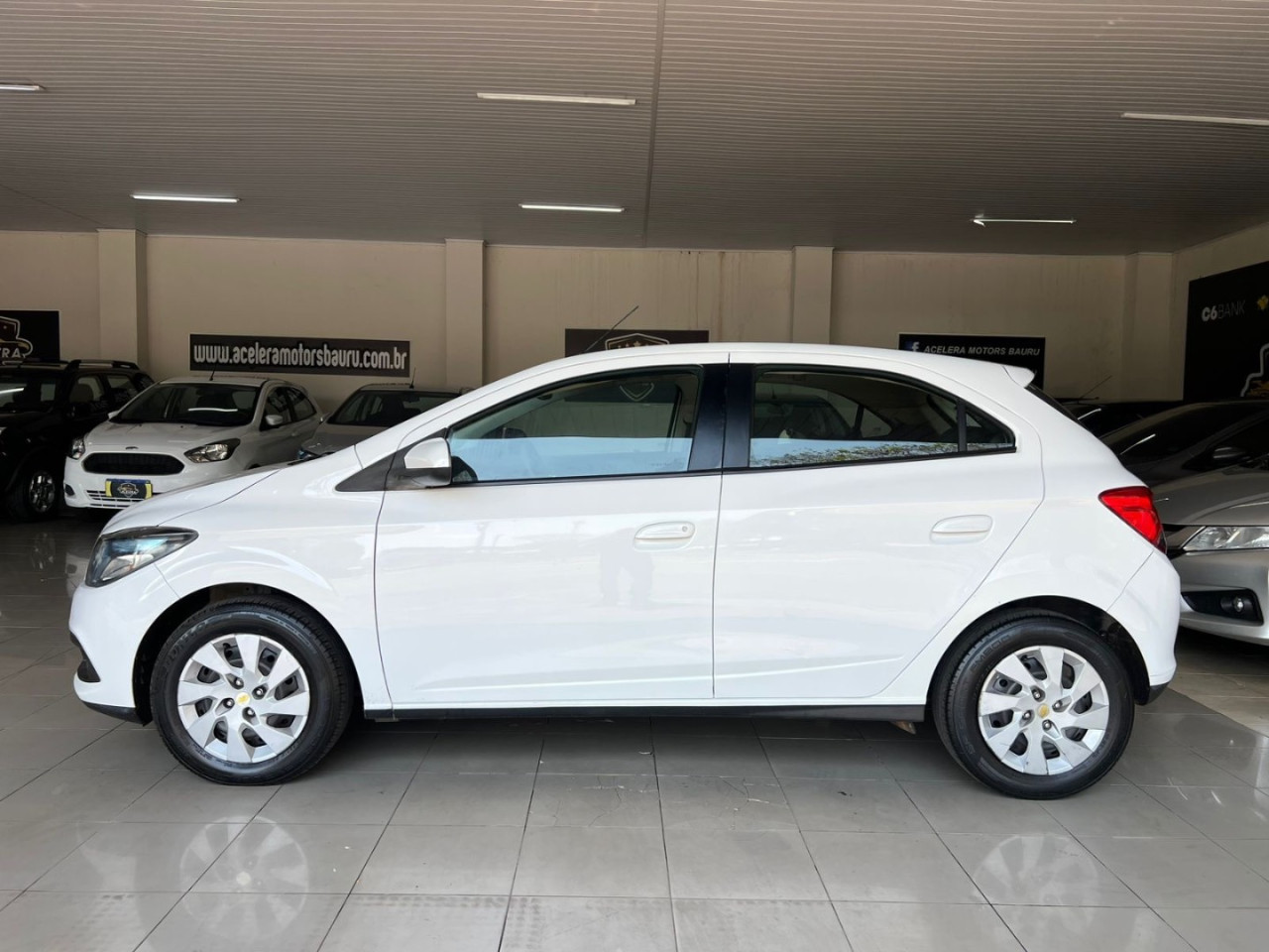 Onix Hatch 1.4 4P FLEX LT