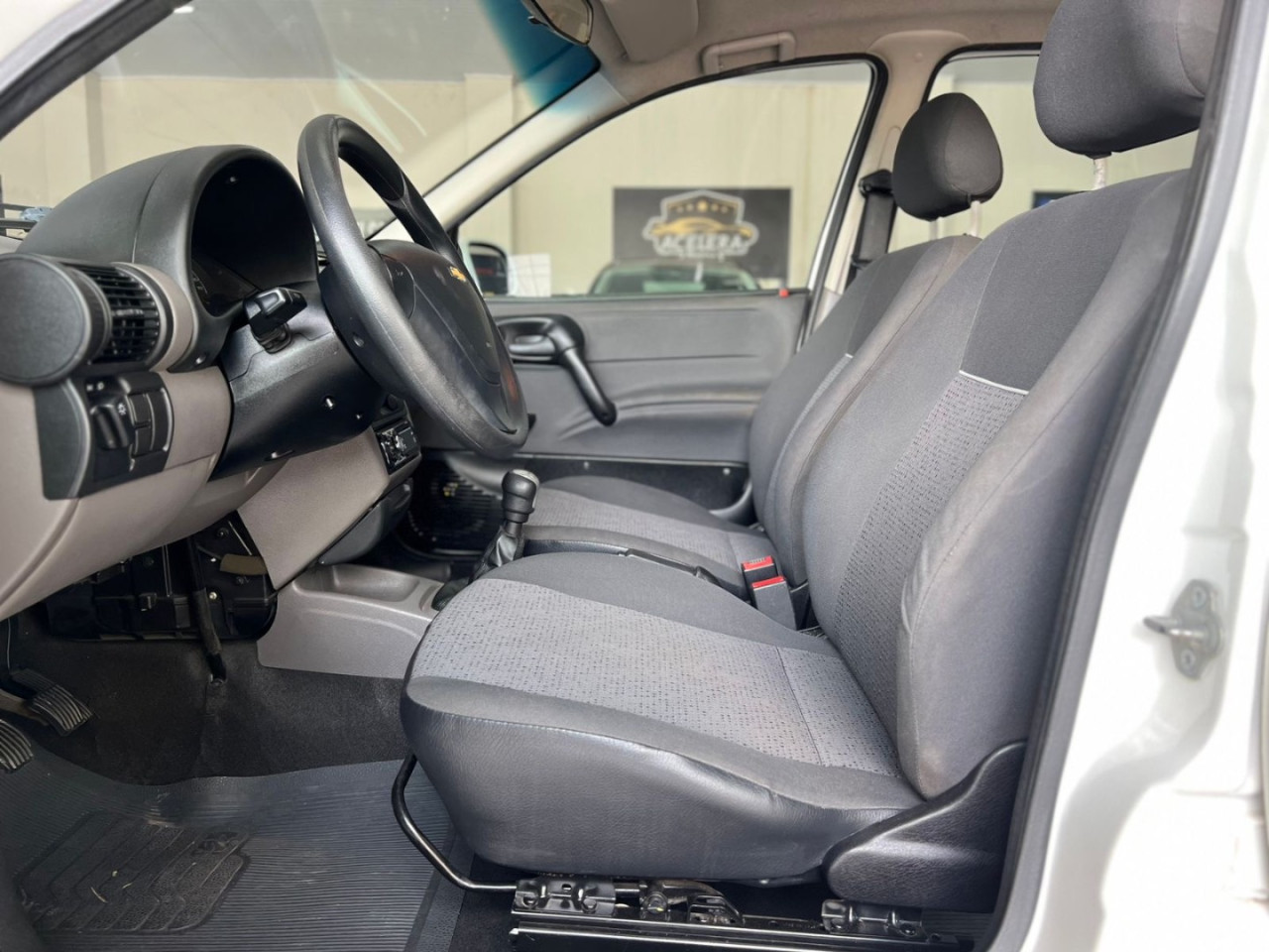 Classic Sedan 1.0 4P VHCE FLEX LS