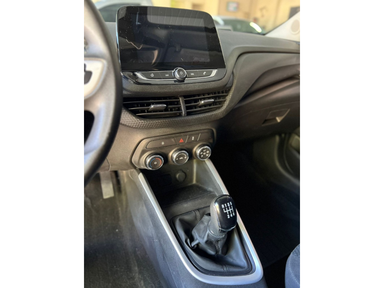Onix Hatch 1.0 4P FLEX LTZ TURBO