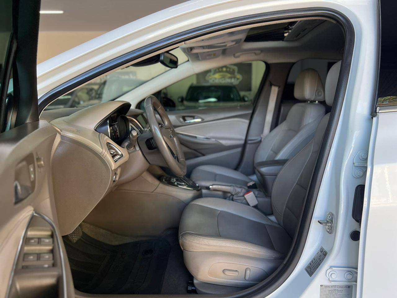 Cruze Hatch 1.4 16V 4P LTZ SPORT6 TURBO FLEX AUTOMÁTICO