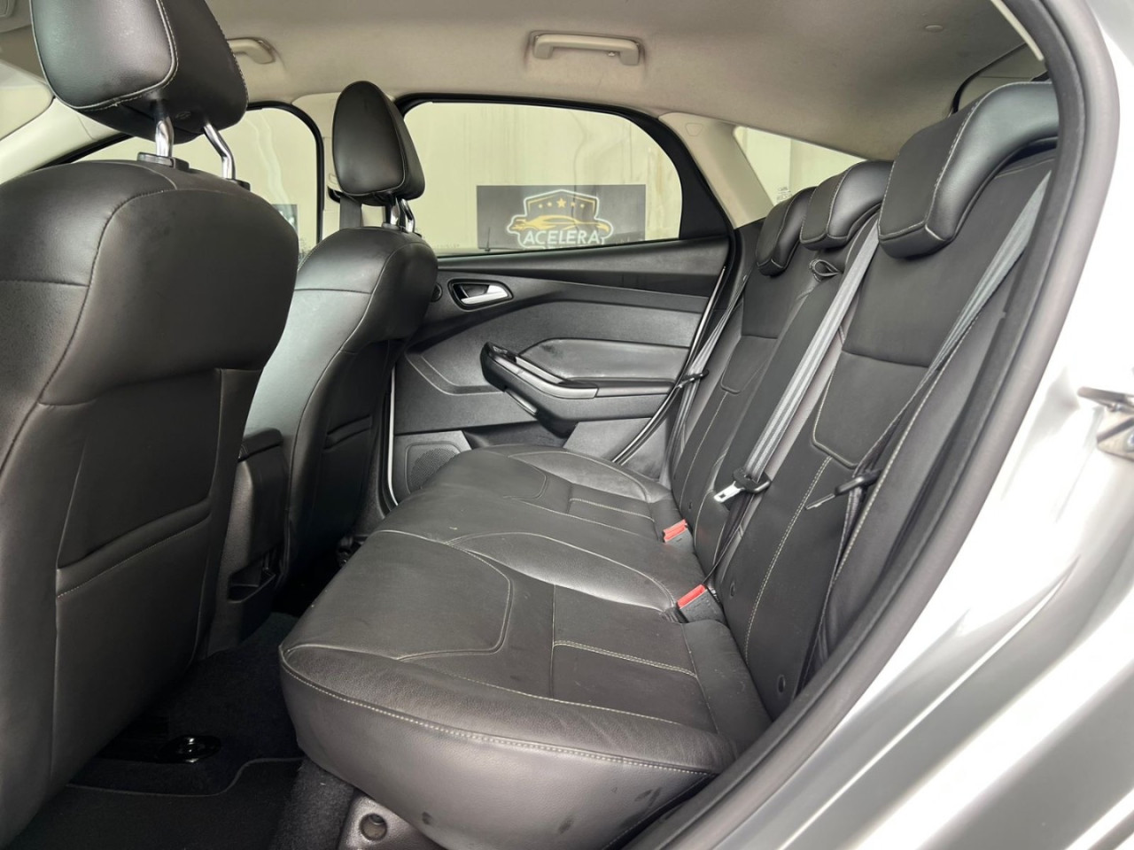 Focus Hatch 2.0 16V 4P FLEX TITANIUM AUTOMÁTICO