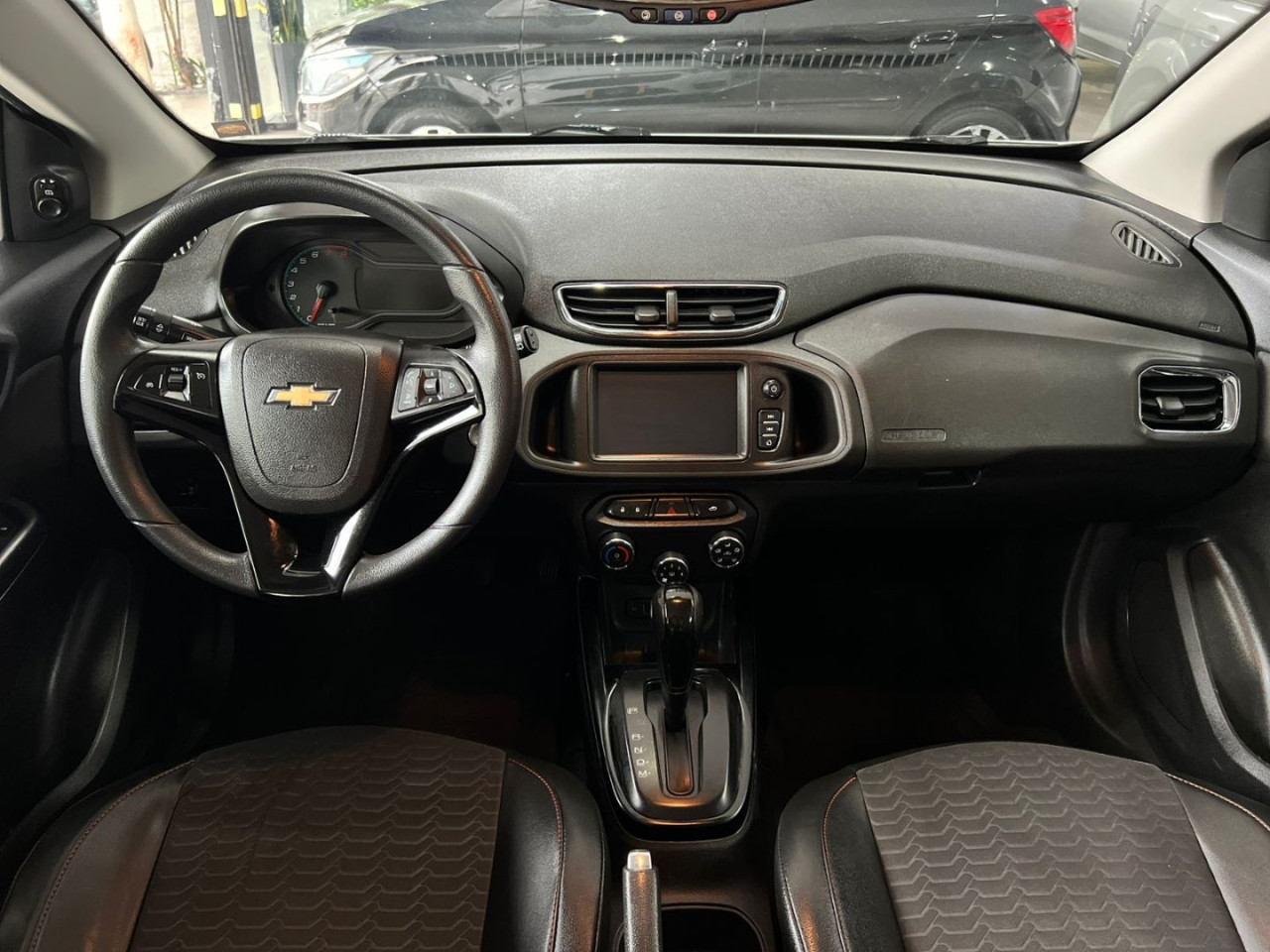 Onix Hatch 1.4 4P FLEX LTZ AUTOMÁTICO