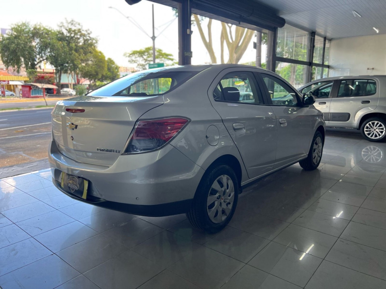 Prisma 1.4 4P LT FLEX AUTOMÁTICO