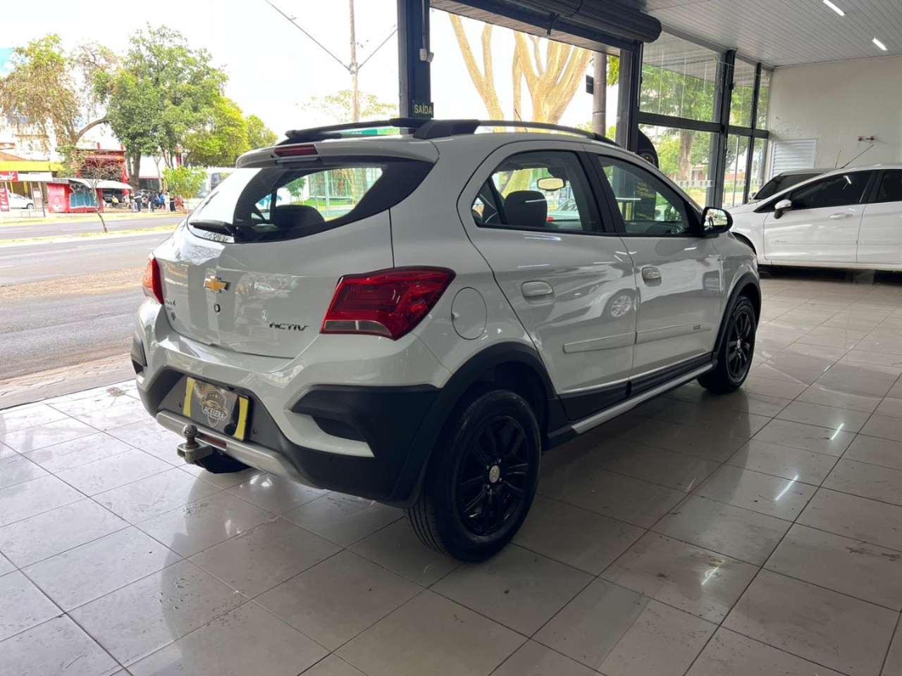 Onix Hatch 1.4 4P FLEX ACTIV AUTOMÁTICO