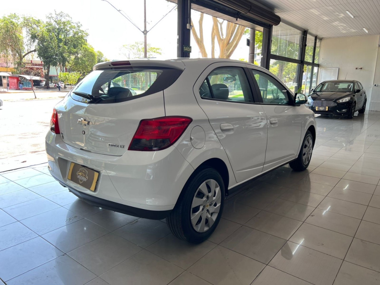 Onix Hatch 1.4 4P FLEX LT