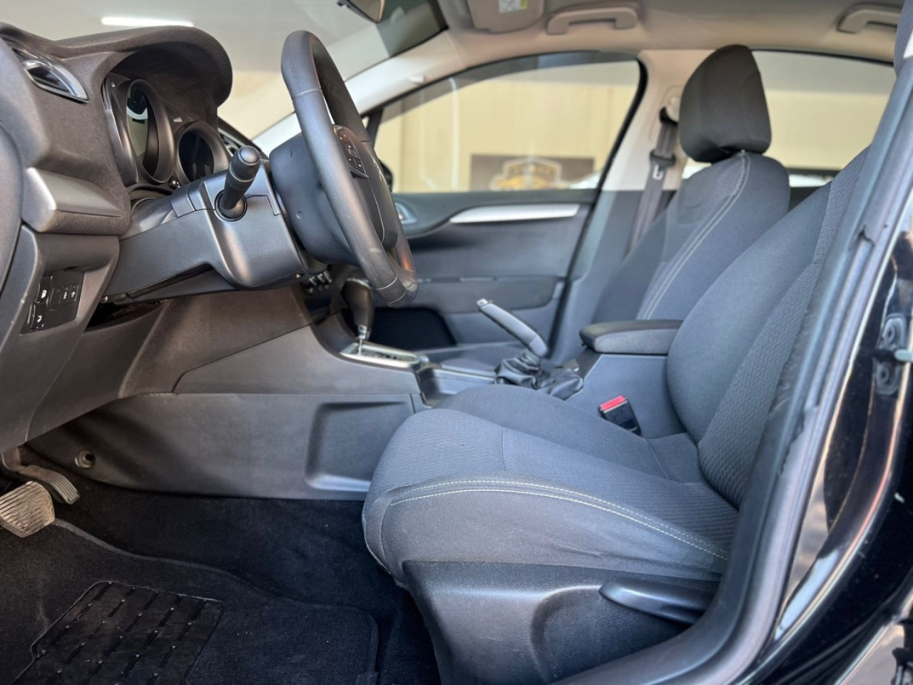 C4 Sedan 1.6 16V 4P LOUNGE ORIGINE BUSINESS THP TURBO AUTOMÁTICO