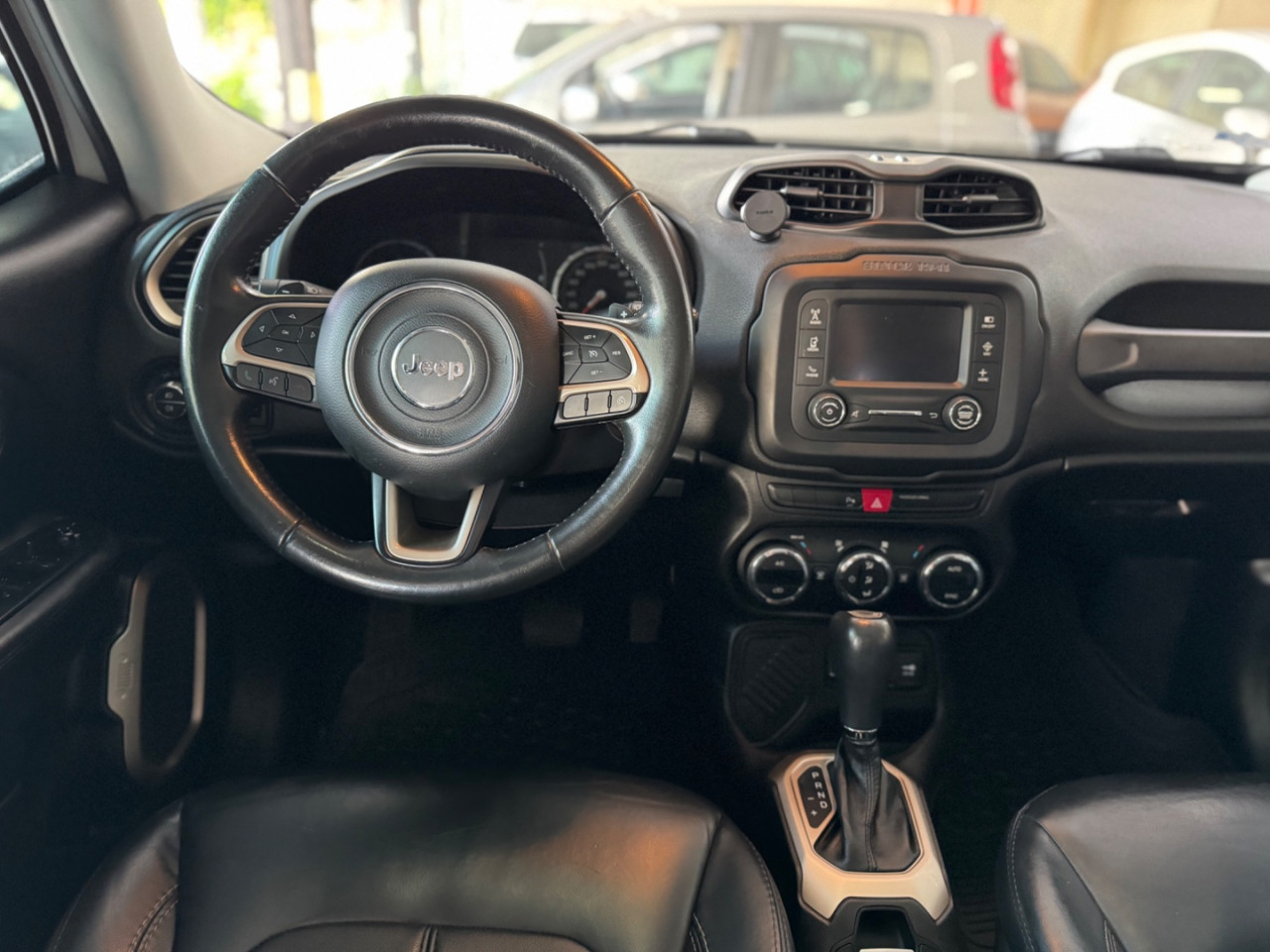 Renegade 1.8 16V 4P FLEX LONGITUDE AUTOMÁTICO
