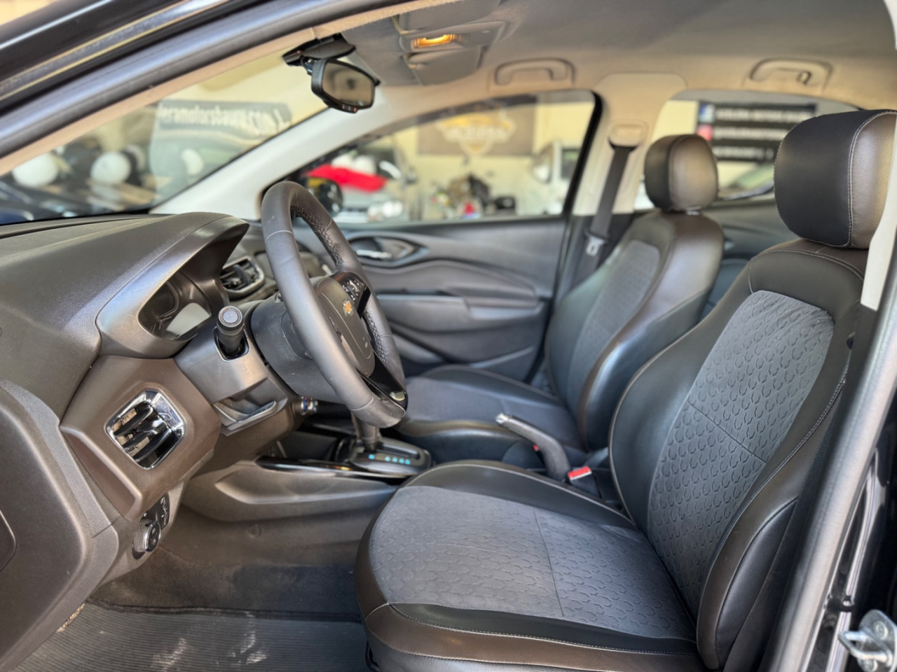 Prisma 1.4 4P LTZ  AUTOMÁTICO