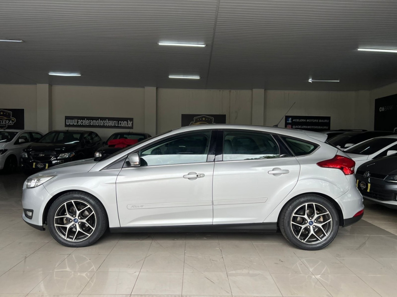 Focus Hatch 2.0 16V 4P FLEX TITANIUM AUTOMÁTICO