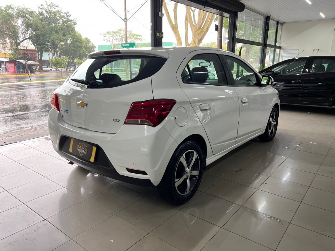 Onix Hatch 1.4 4P FLEX LTZ AUTOMÁTICO