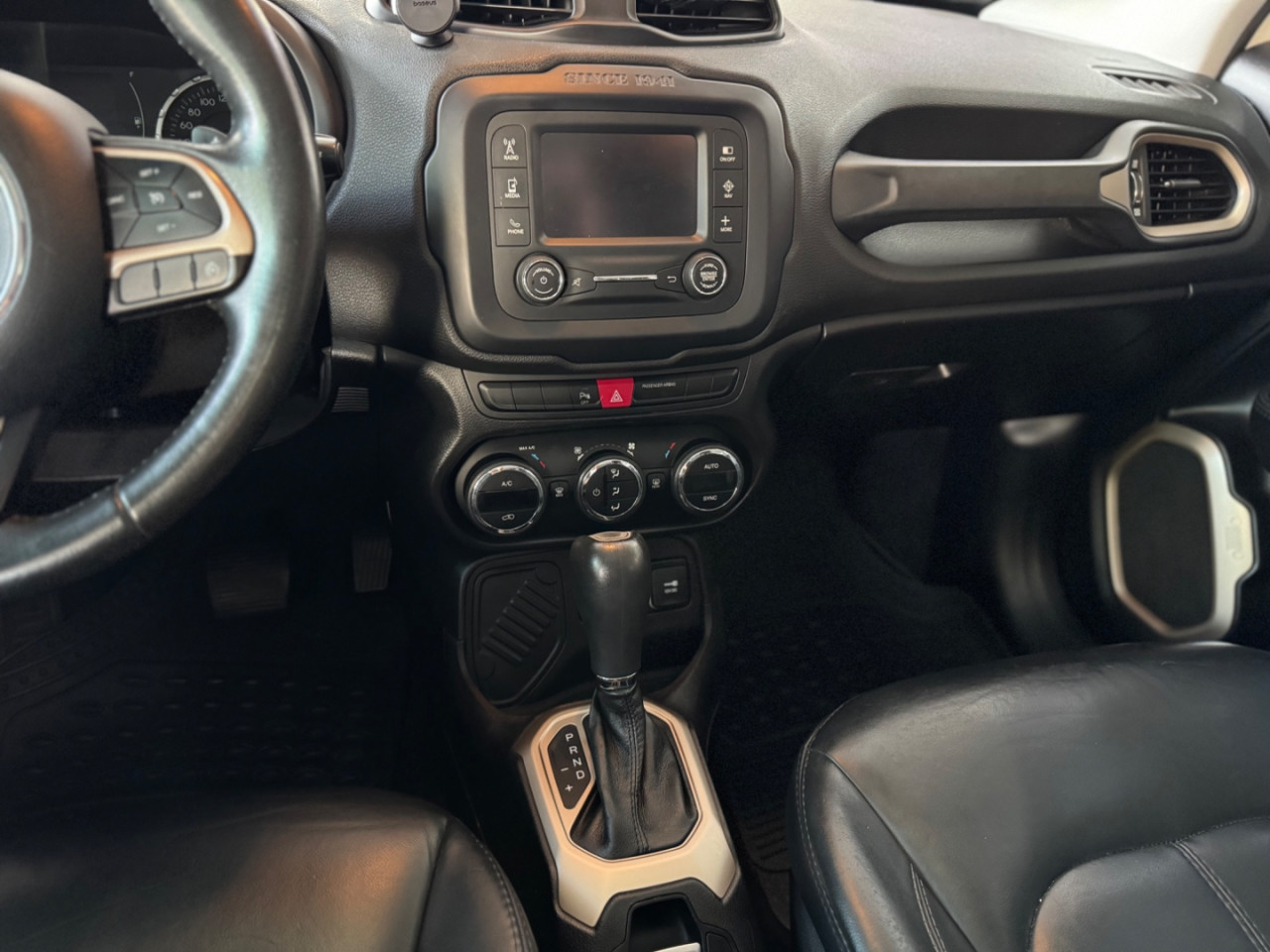 Renegade 1.8 16V 4P FLEX LONGITUDE AUTOMÁTICO