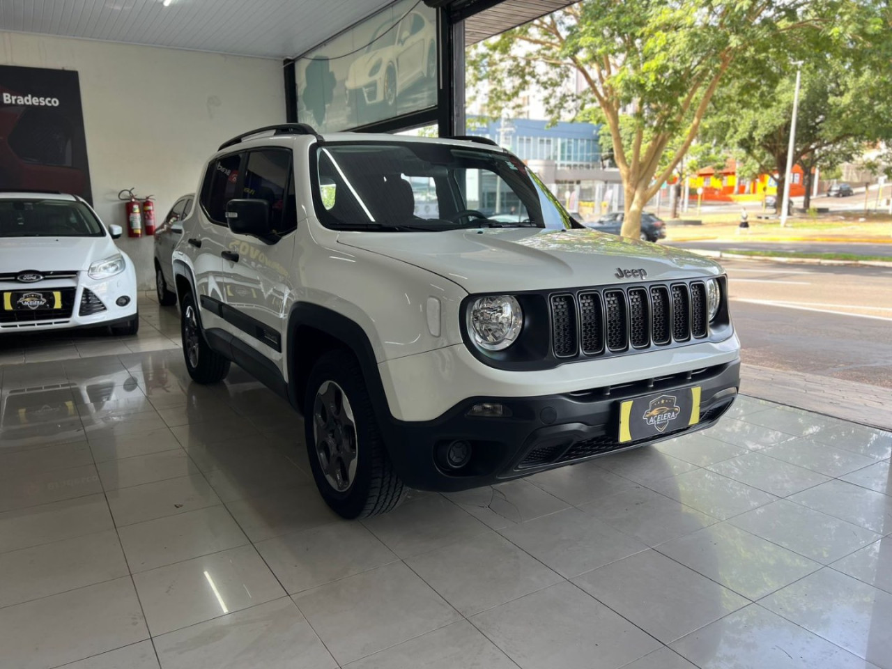 Renegade 1.8 16V 4P FLEX