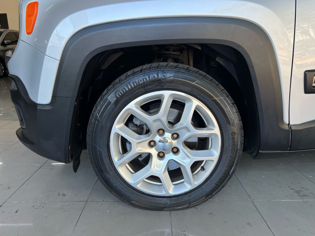 Renegade 1.8 16V 4P FLEX LONGITUDE AUTOMÁTICO