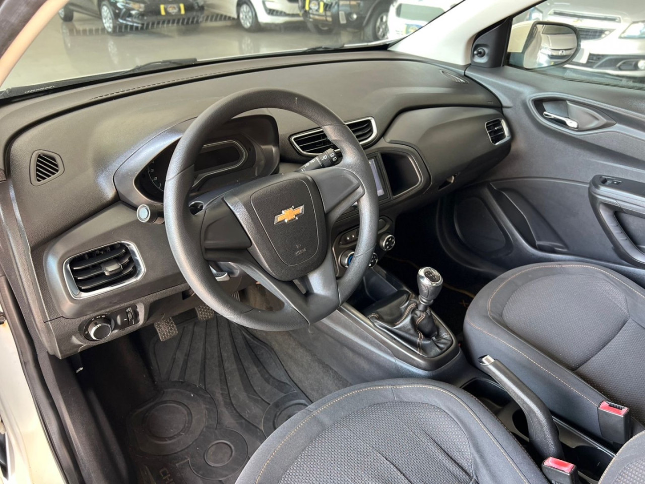 Onix Hatch 1.4 4P FLEX LT