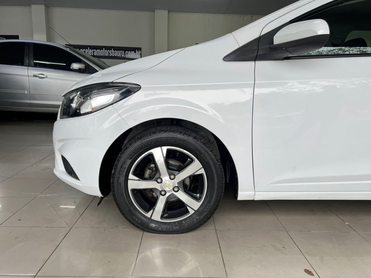 Onix Hatch 1.4 4P FLEX LTZ AUTOMÁTICO
