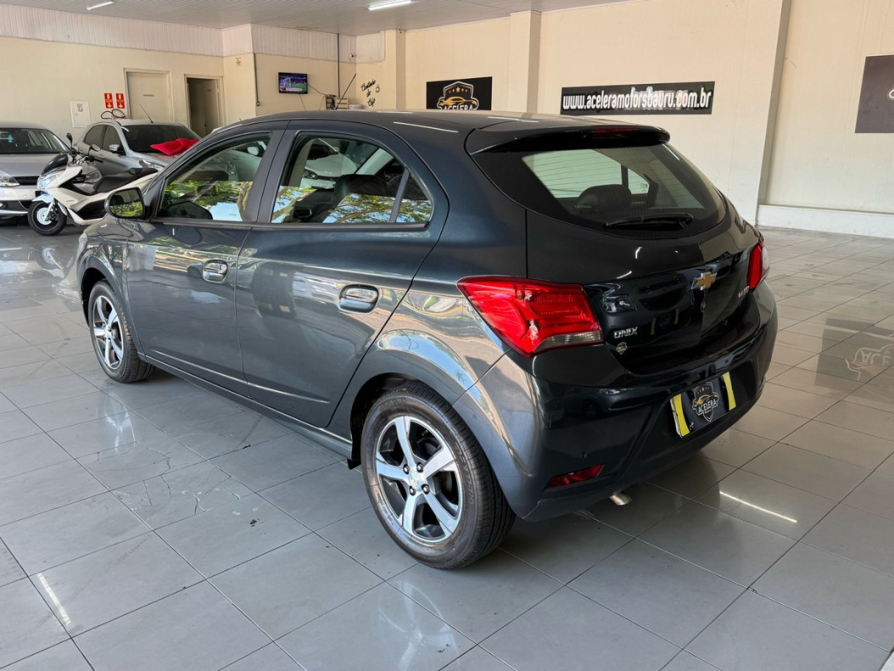 Onix Hatch 1.4 4P FLEX LTZ