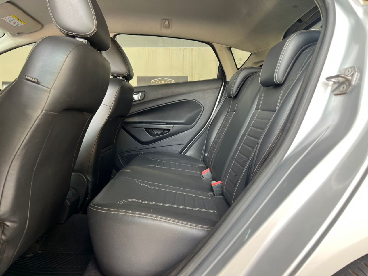 Fiesta Hatch 1.6 16V 4P FLEX TITANIUM POWERSHIFT AUTOMÁTICO