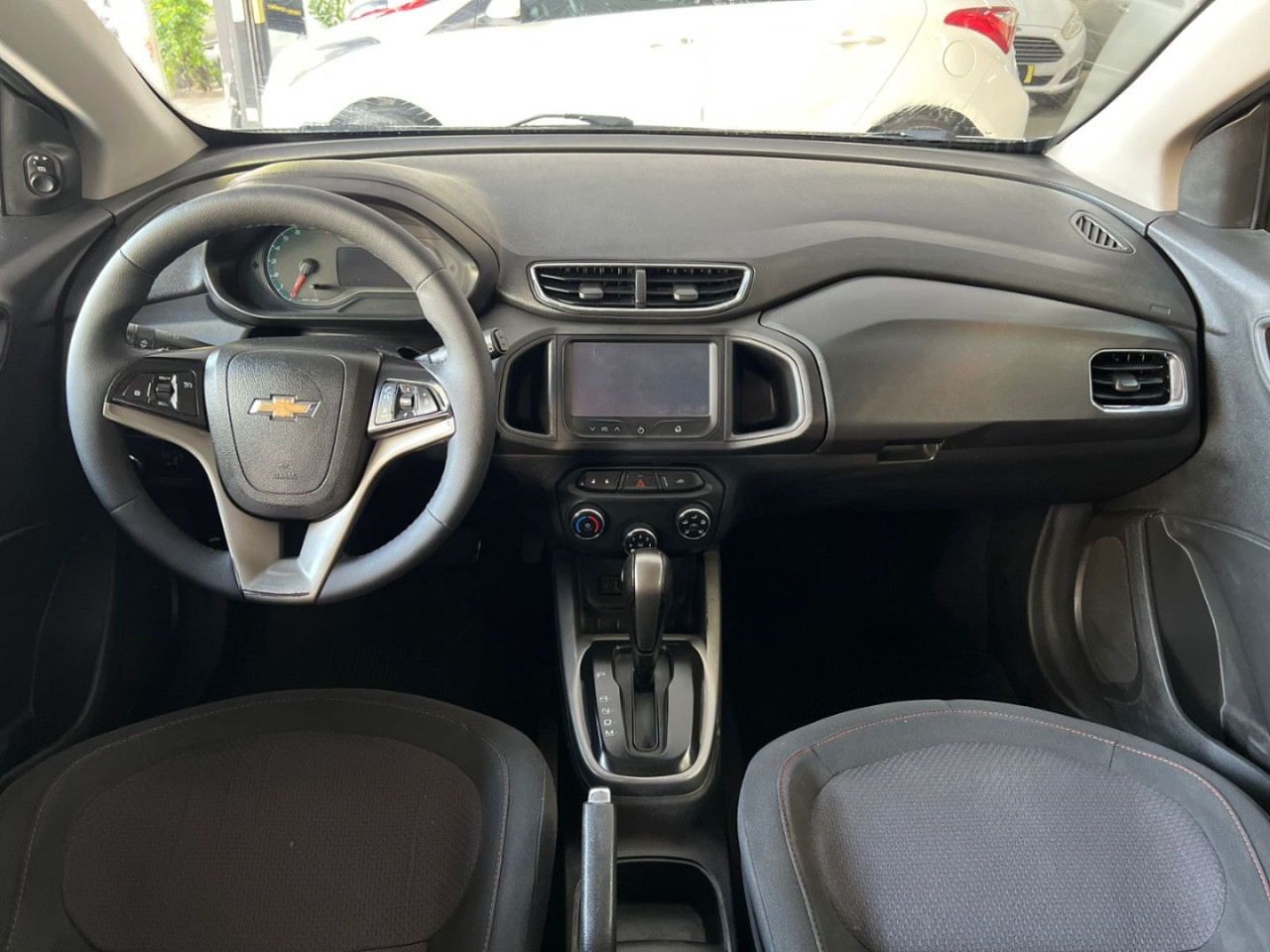 Onix Hatch 1.4 4P FLEX LTZ AUTOMÁTICO
