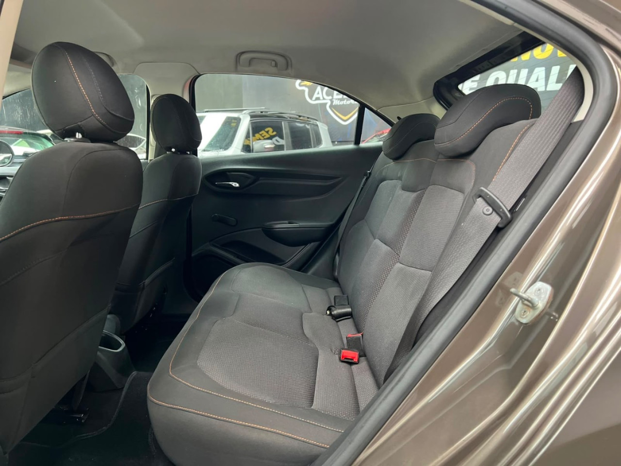 Onix Hatch 1.4 4P FLEX LT AUTOMÁTICO