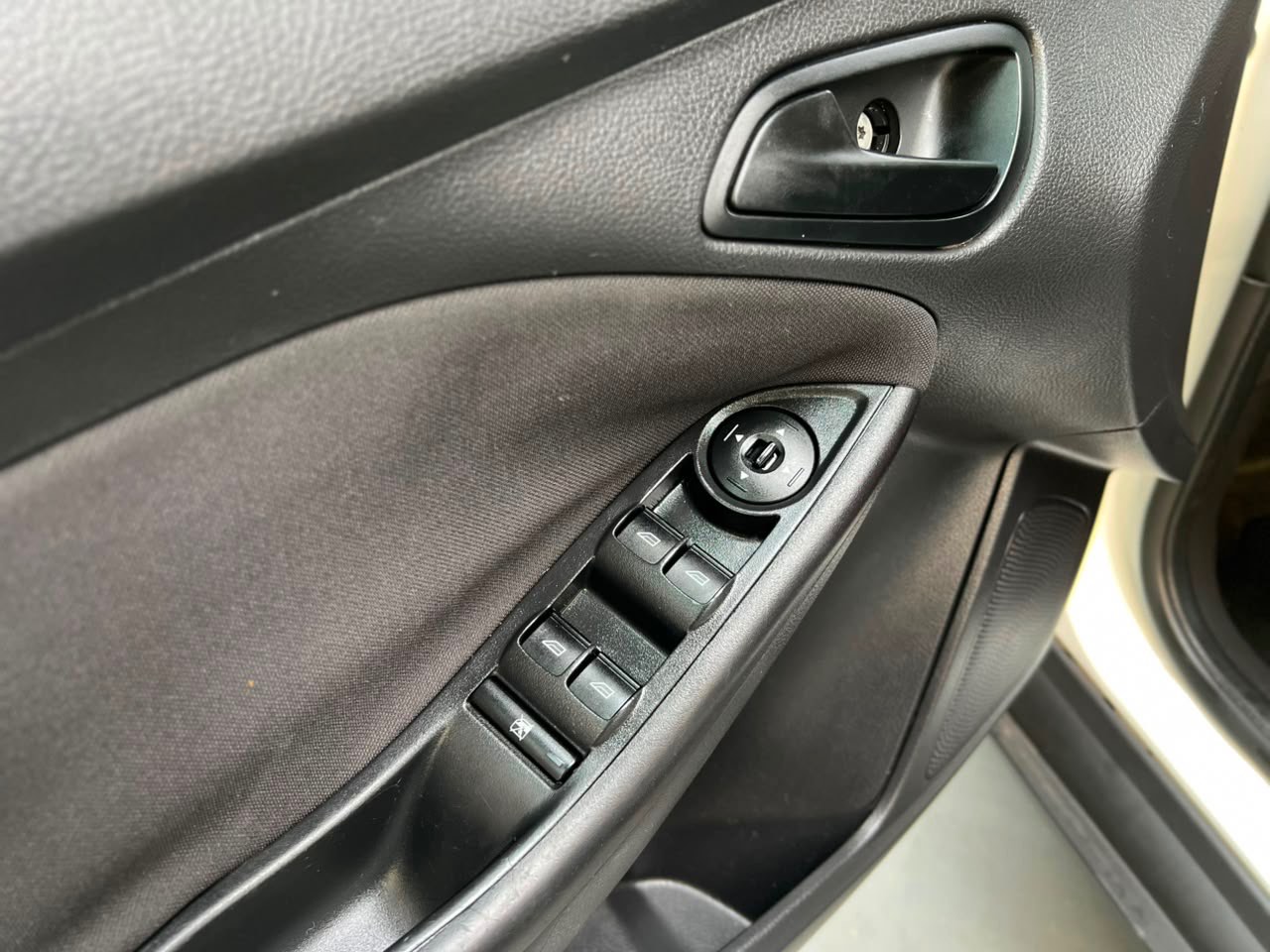 Focus Hatch 1.6 16V 4P SE FLEX