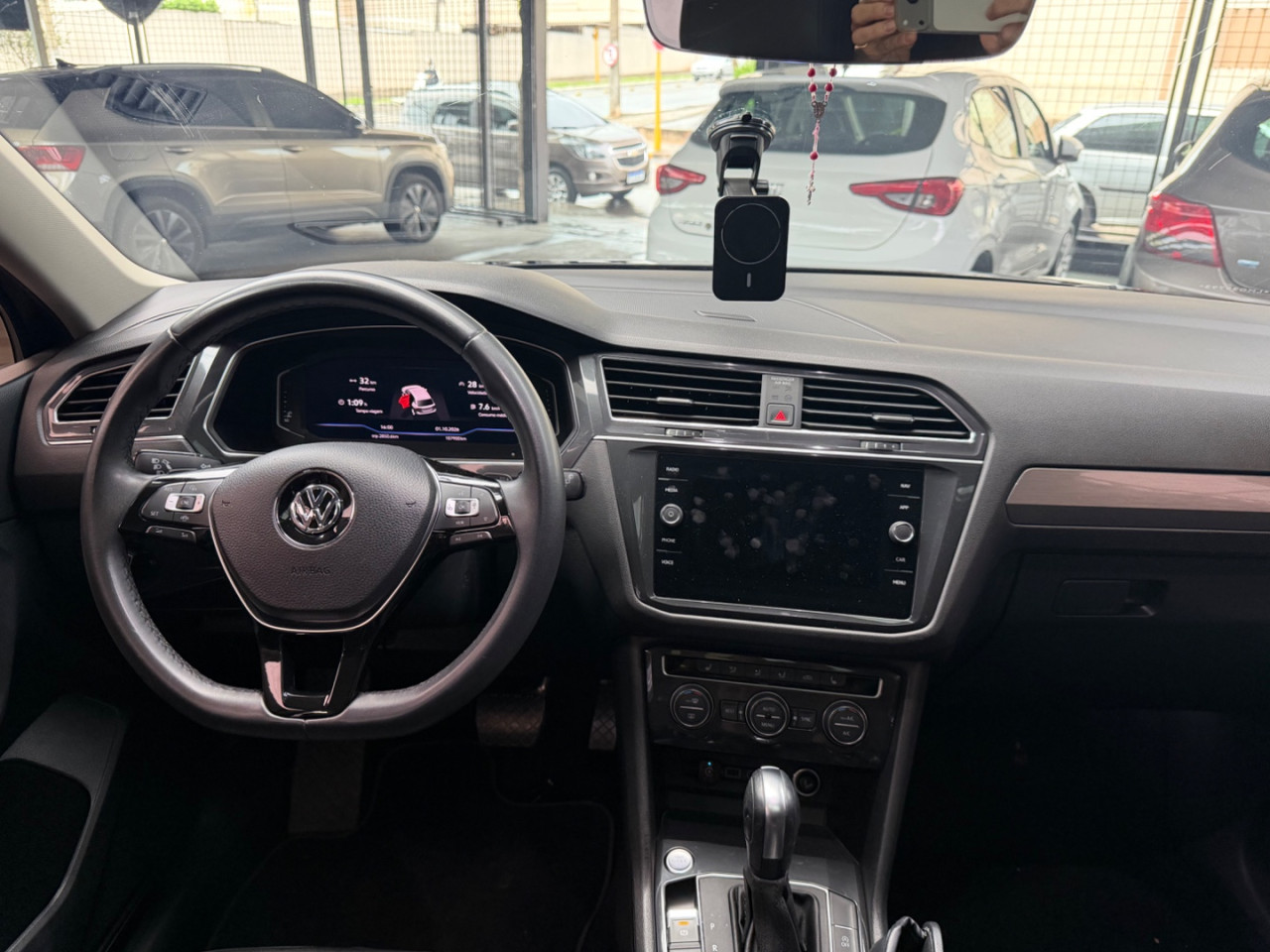 Tiguan 1.4 250 TSI TOTAL FLEX ALLSPACE COMFORTLINE TURBO AUTOMÁTICO TIPTRONIC