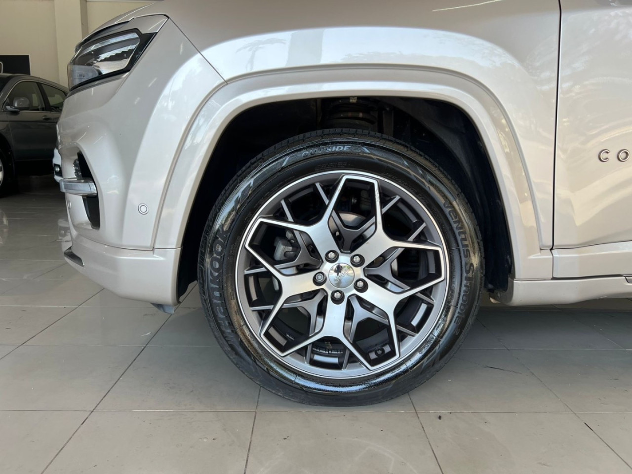 Commander 1.3 16V 4P FLEX T270 OVERLAND TURBO AUTOMÁTICO