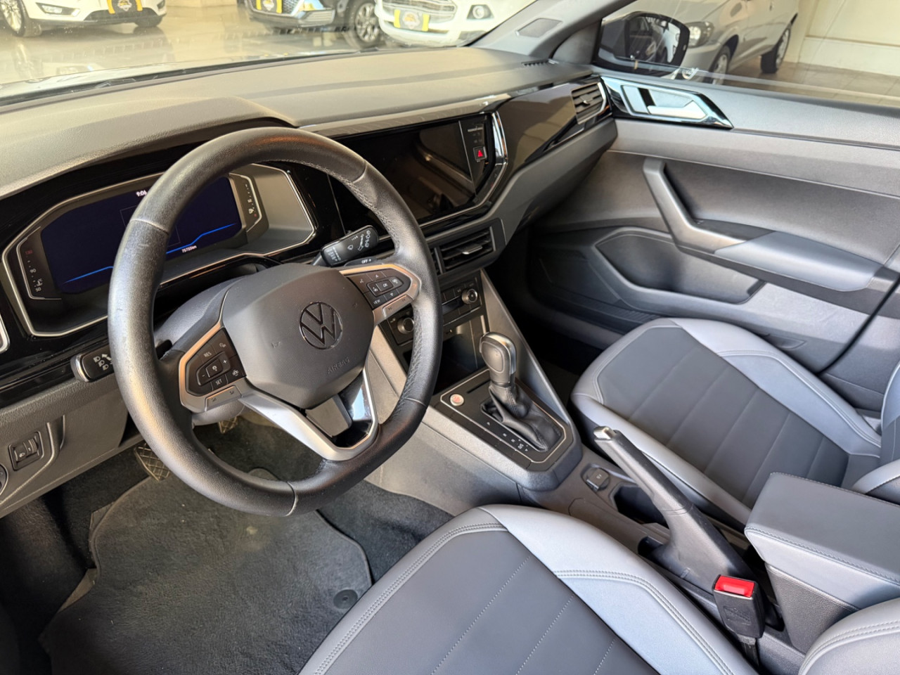 Nivus 1.0 4P FLEX 200 TSI HIGHLINE TURBO AUTOMÁTICO