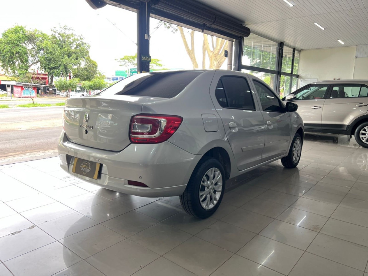 Logan 1.0 12V 4P FLEX SCE ZEN