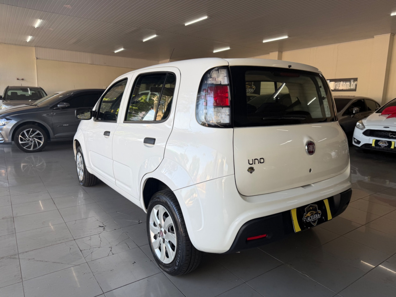 Uno 1.0 4P FLEX ATTRACTIVE