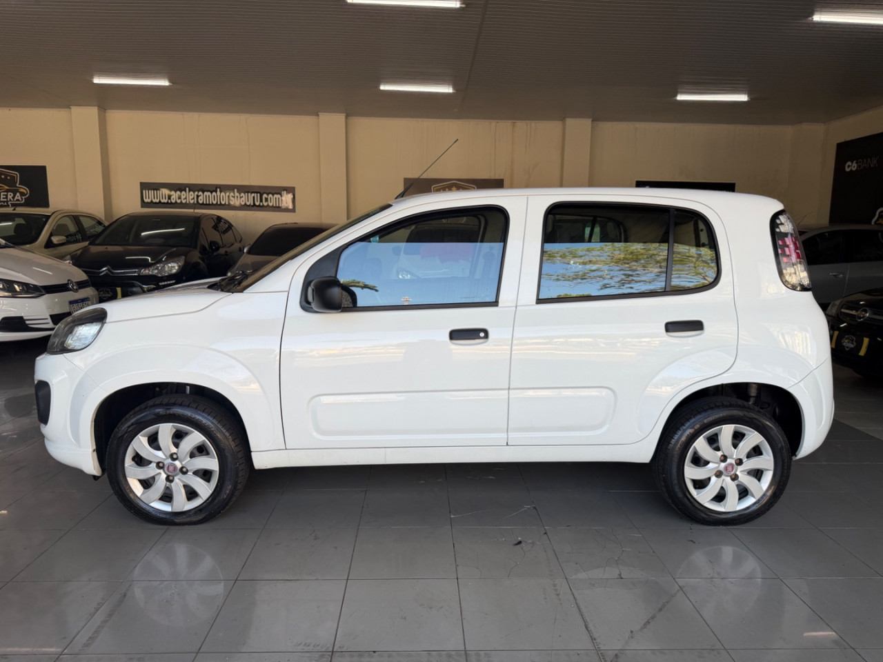 Uno 1.0 4P FLEX ATTRACTIVE