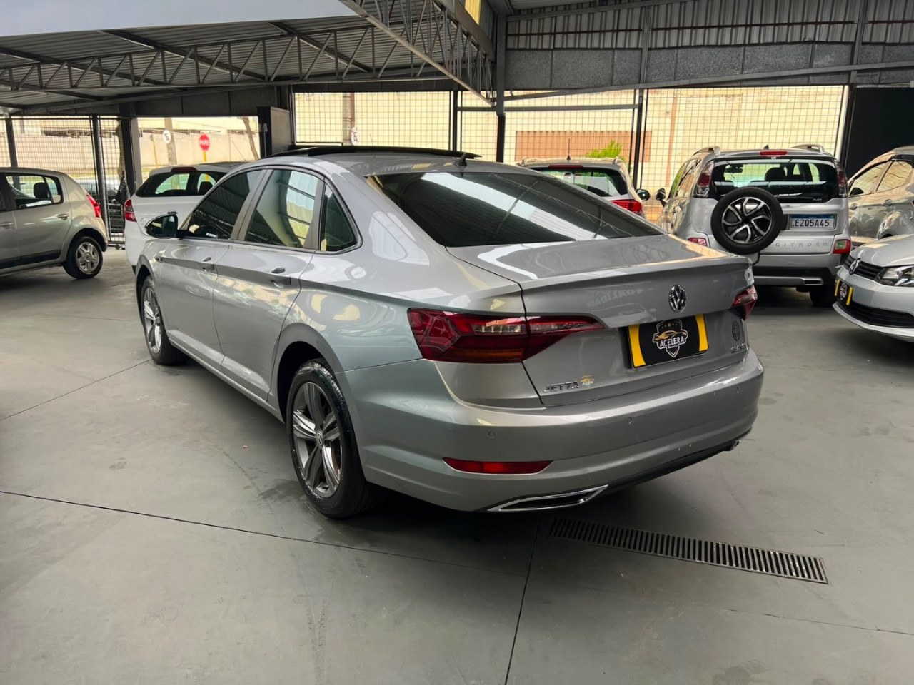 Jetta 1.4 4P 250 TSI R-LINE AUTOMÁTICO