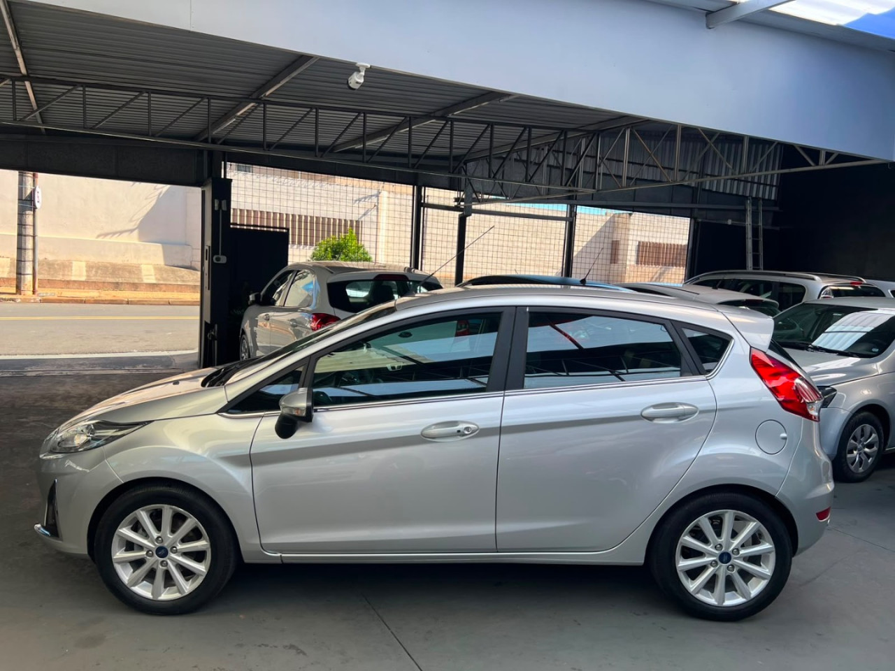 Fiesta Hatch 1.6 4P TITANIUM FLEX AUTOMÁTICO