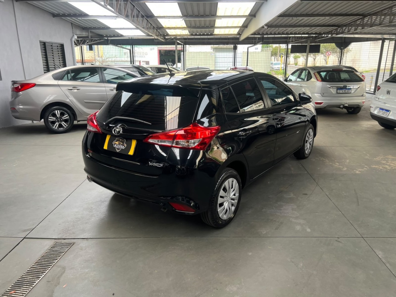 Yaris Hatch 1.5 16V 4P FLEX XL MULTIDRIVE AUTOMÁTICO CVT
