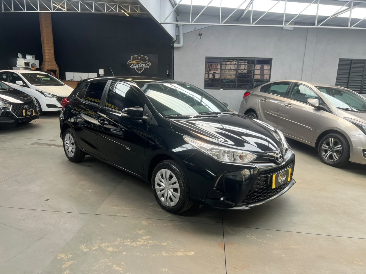 Yaris Hatch 1.5 16V 4P FLEX XL MULTIDRIVE AUTOMÁTICO CVT