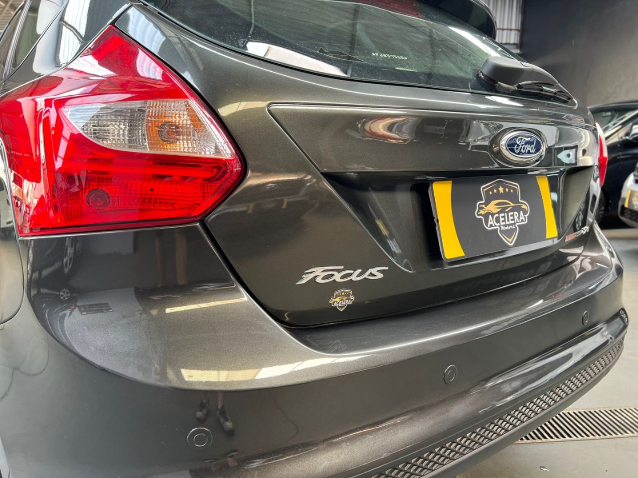 Focus Hatch 1.6 16V 4P FLEX SE POWERSHIFT AUTOMÁTICO